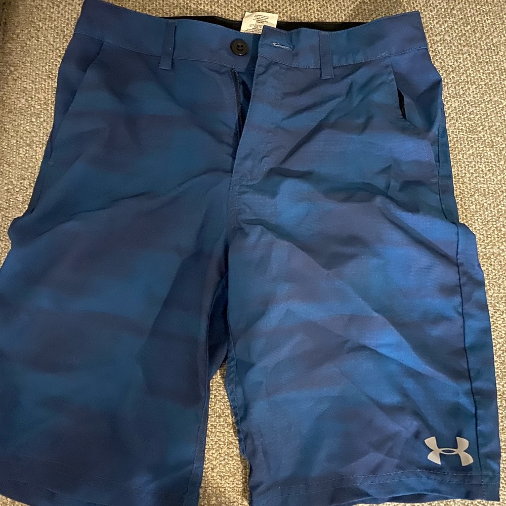 Under armor boys shorts